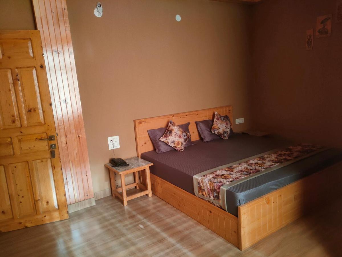 Hotel Cozy Haven Mandi Exterior foto